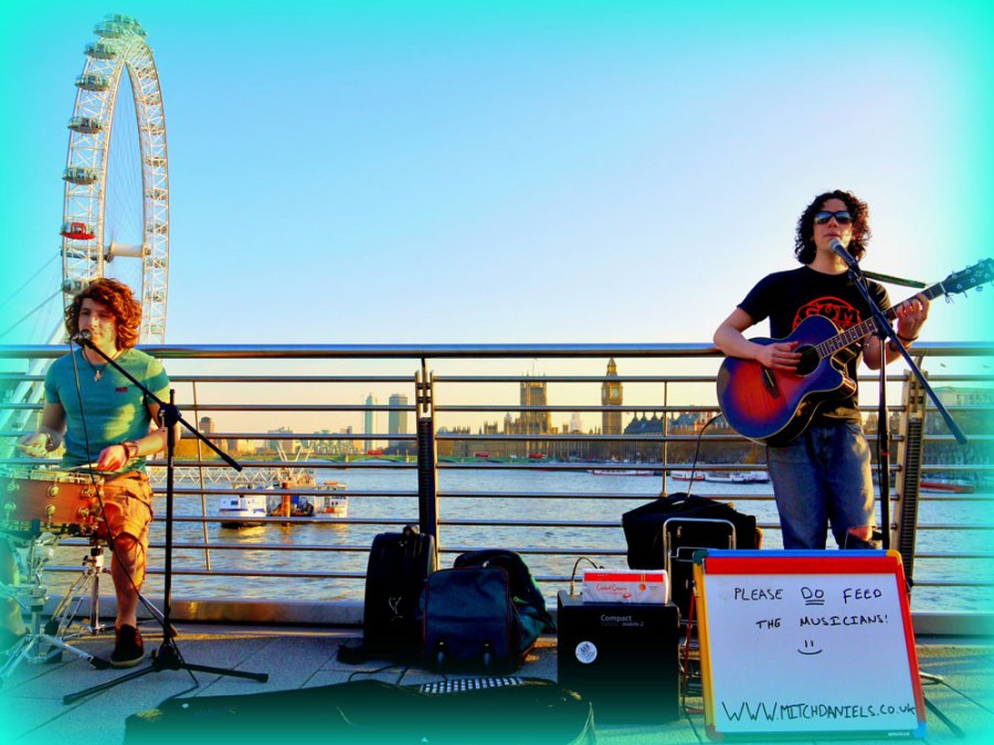 Buskers on the Golden Jubilee Bridge