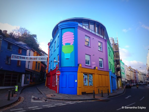 Michael Craig-Martin 'Folkestone Lightbulb'
